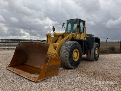 Komatsu WA470-3 Pala Cargadora
