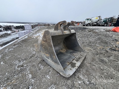 Cleanup Excavator Bucket - Fits Case CX350D