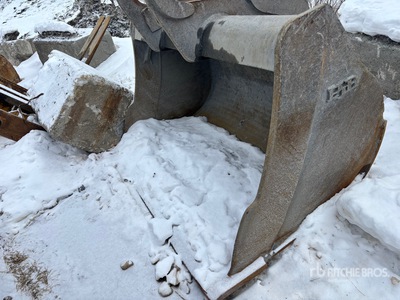 Cleanup Excavator Bucket - Fits Case CX210D