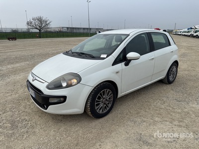 2011 Fiat Punto Automobile
