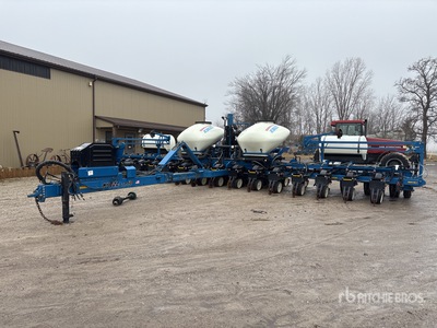 2015 Kinze 3660 Split 31 Row No-Till Planter