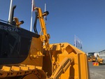 Hydraulics with Blade Lift Cylinders