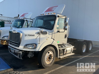 2017 Freightliner M2 112 6x4 Ciągnik siodłowy T/A z kabiną dzienną