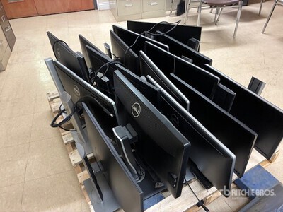 Quantity of (15)  Dell Flatscreen Computer Monitors
