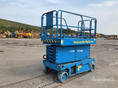 2015 Genie GS-4047 Electric Ascenseur à ciseaux (Inoperable)