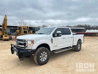 2022 Ford F-250 XLT 4x4 Crew Cab Pickup