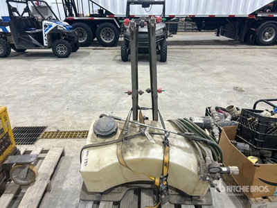 Spray-Tech 9 ft Pulvérisateur auto-tracté