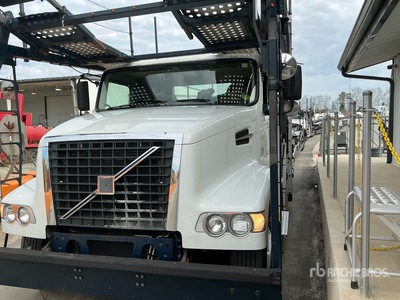 2014 Volvo VAH Car Carrier Truck