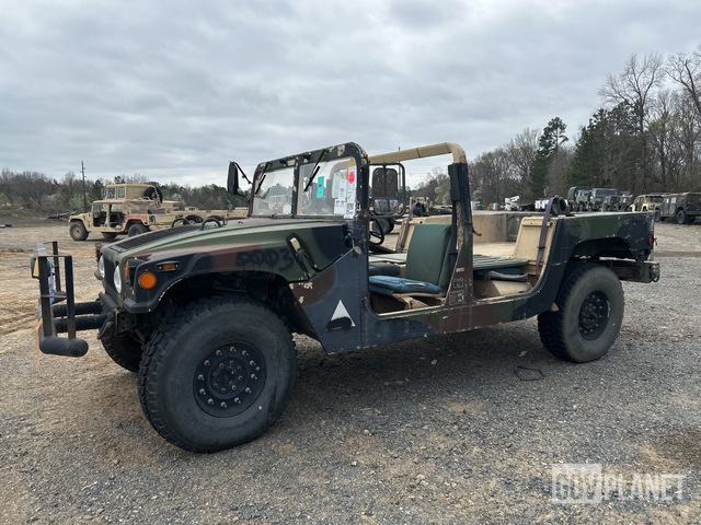2006 AM General M1097R1 HMMWV 4 Door w/Truck Body