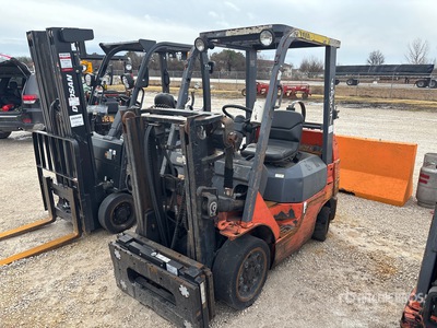 2004 Toyota 7FGCU25 4700 lb Cushion Tire Gabelstapler