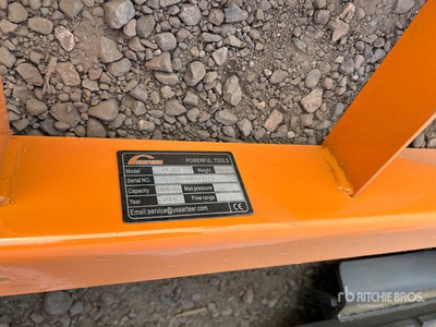 2025 ARTEER PF-42L 42 in Skid Steer Forks (Unused)