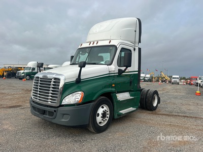 2018 Freightliner Cascadia 125 4x2 Day Cab Truck Tractor