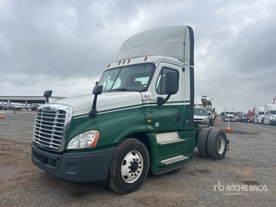 2018 Freightliner Cascadia 125 4x2 تراكتور شاحنة (أحادي المحور)