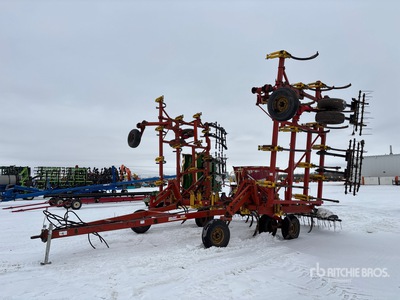 Bourgault 9200 42 ft Grubber