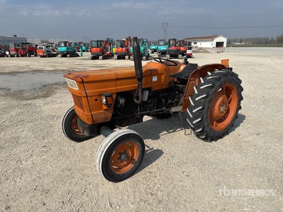 Fiat 550 2WD Tractor Agrícola