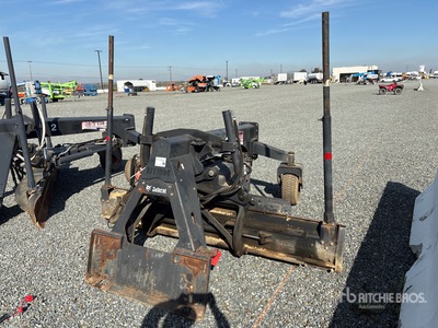 2013 Bobcat 108 in Livellatrice per mini pala