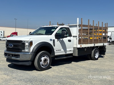 2018 Ford F-550 XL 4x4 Flatbed Truck