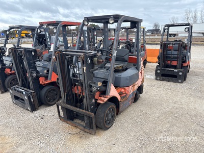 2004 Toyota 7FGCU25 4700 lb Cushion Tire Gabelstapler