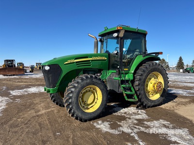 2004 John Deere 7920 4WD Tractor