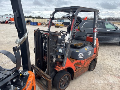 2004 Toyota 7FGCU25 4700 lb Cushion Tire Gabelstapler