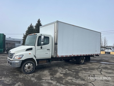 2008 Hino 185 4x2 شاحنة فان