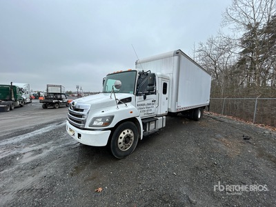 2019 Hino 258 4x2 Moving Furgoneta caja cerrada