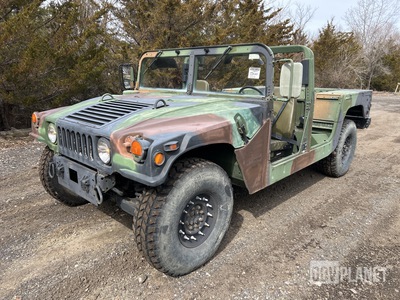 1996 AM General M1097A2 HMMWV 2 Door w/Truck Body