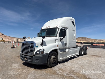 2016 Freightliner Cascadia 125 6x4 T/A Sleeper Truck Tractor