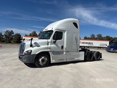 2016 Freightliner Cascadia 125 6x4 T/A Sleeper Truck Tractor