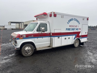 1990 Ford E-350 4x2 Ambulance