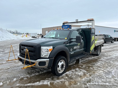 2011 Ford F-550 XL 4x4 Camion de service