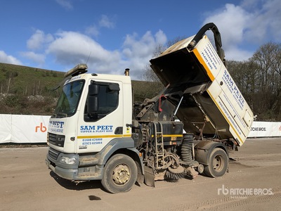 Johnston on 2013 DAF Sweeper Truck