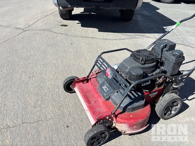 Toro 4x2 Walk-Behind Kosiarka do trawy