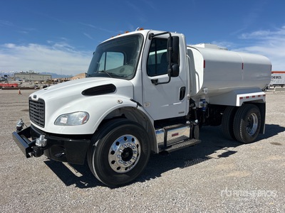 2023 Freightliner M2 106 2000 gal 4x2 Camion cisterna de agua