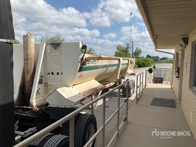 2004 Ranco End Dump Trailer