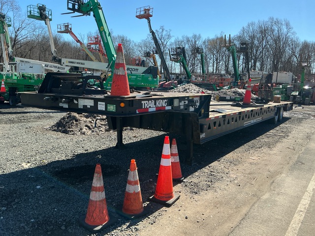 2018 Trail King TK80HT-502 50 ft T/A Hydraulic Tail Trailer