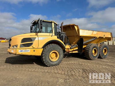 2013 Volvo A25F Knickgelenkter Muldenkipper