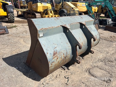 JRB 100 in 3 cyd Q/C ホイールローダー用バケット