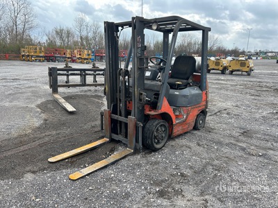 2002 Toyota 7FGCU20 4000 lb Cushion Tire Gabelstapler