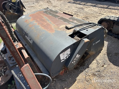 2007 Bobcat 72 in Skid Steer Sweeper