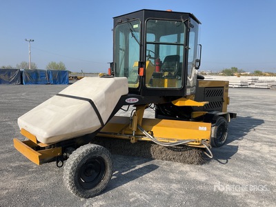 2012 Lay-Mor SM400 Self-Propelled Broom