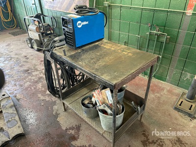 Miller CST-282 Stick Electric Welder