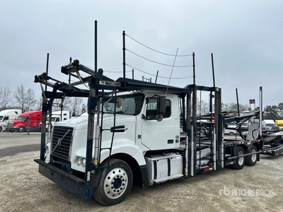 2015 Volvo D11 Car Carrier Truck