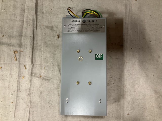 GE TKMMOMA1 Circuit Breaker