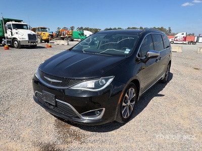 2017 Chrysler Pacifica Limited Minivan