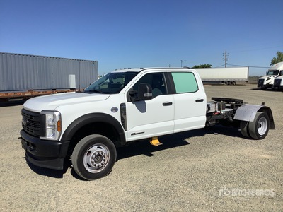 2024 Ford F-550 XL 4x4 Crew Cab Cab and Chassis