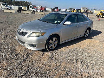 2011 Toyota Camry LE Automobile