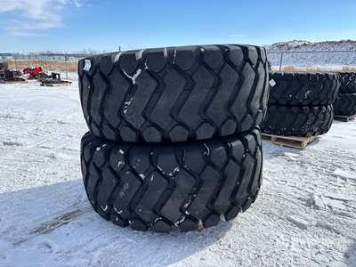 Quantity of (2) Maverick 29.5-25 Neumáticos (Unused)