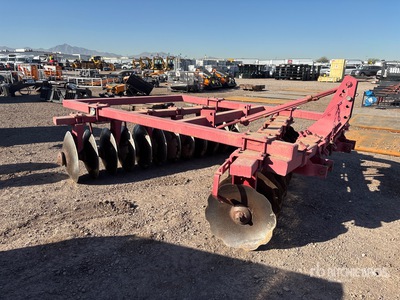 Case IH 770 8 ft 6 in Offset Disc