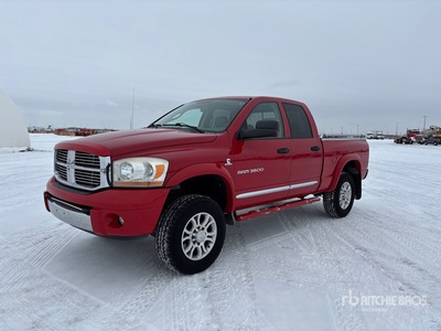 2006 Dodge Ram 3500 Laramie 4x4 Extended Cab Pick-up